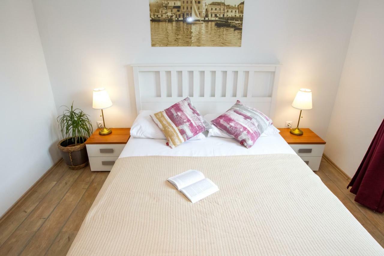 Apartments Emma Biograd Na Moru Eksteriør bilde