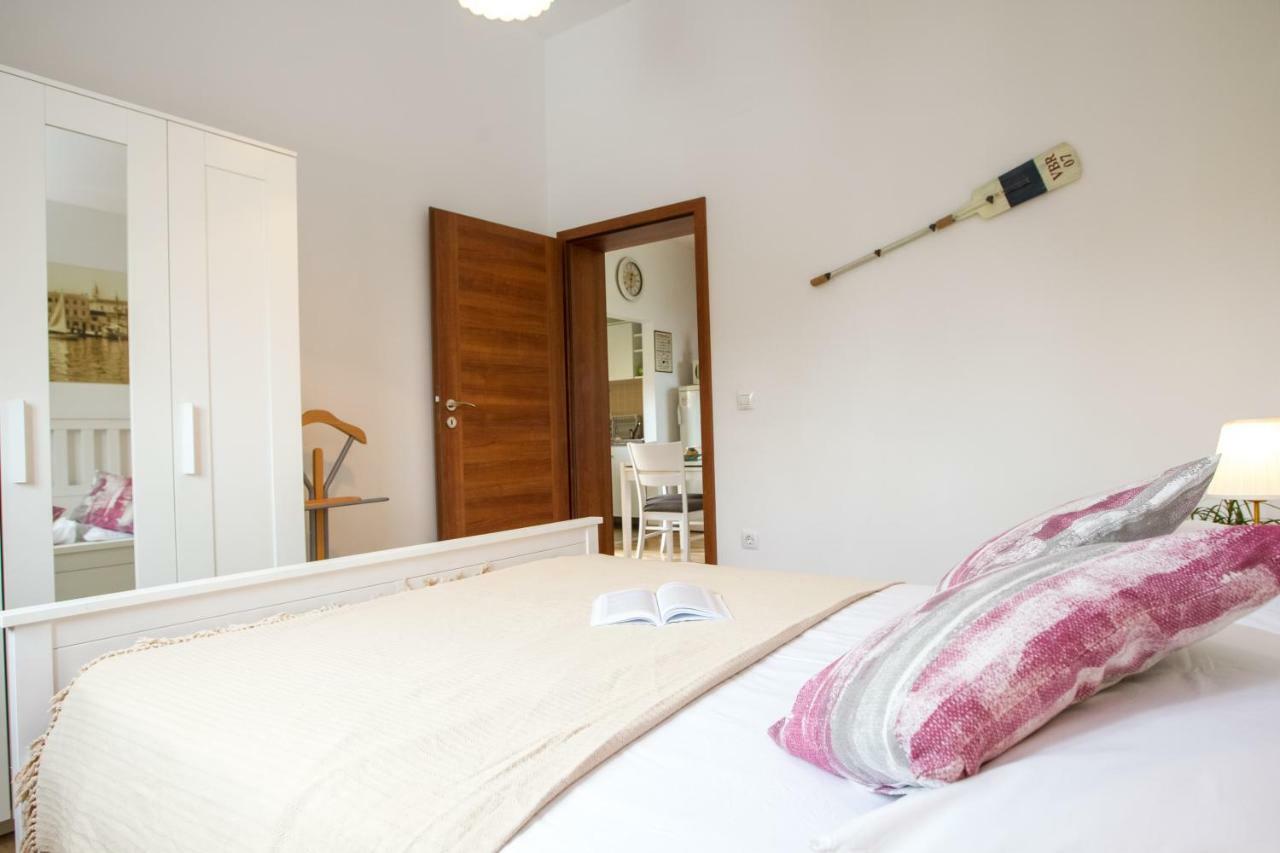 Apartments Emma Biograd Na Moru Eksteriør bilde